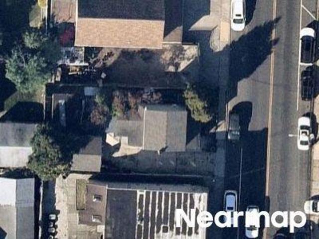 Meacham Ave