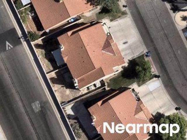 Meadbury Dr