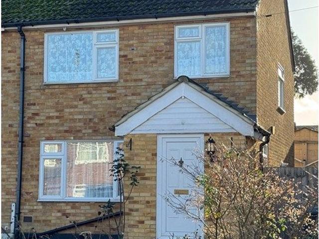 Meadgate Avenue, Chelmsford CM2, 3 bed semi detached house to rent, £1,650 pcm | PrimeLocation