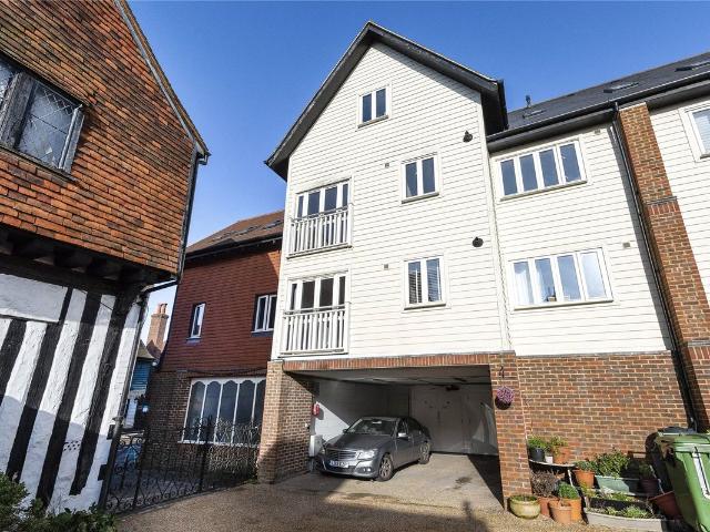 Meade Court, 67A High Street, Edenbridge, Kent TN8, 2 bed flat to rent, £1,500 pcm | PrimeLocation