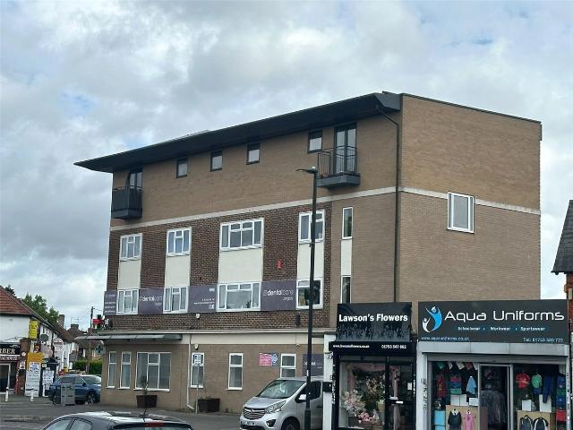Meadfield Road, Slough, Berkshire SL3, 1 bed flat to rent, £1,150 pcm | PrimeLocation