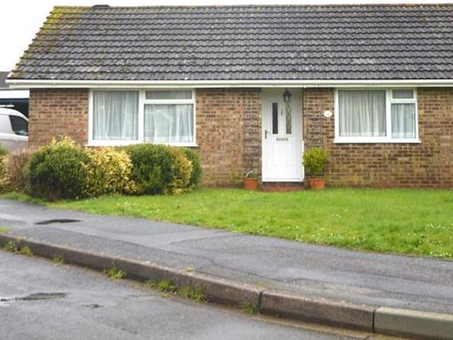 Meadow Avenue, FORDINGBRIDGE 3 bed bungalow to rent £1,600 pcm £369 pw