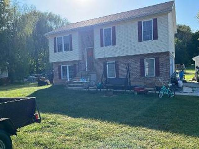 Meadow Brook Ln