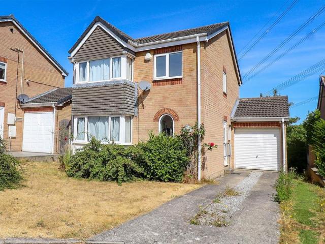 Meadow Gate Avenue, Sothall, Sheffield 4 bed detached house to rent £1,400 pcm £323 pw