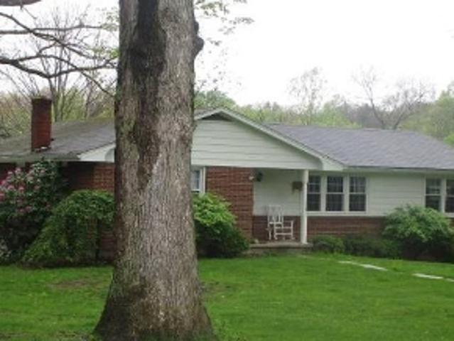Meadow Dr
