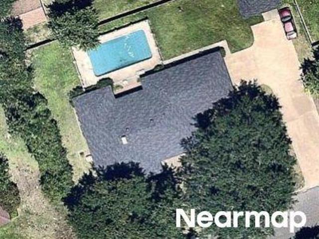 Meadow Dr