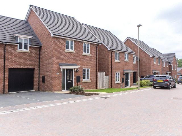 Meadow Drive, Malton, North Yorkshire YO17, 4 bed semi detached house to rent, £1,350 pcm | PrimeLocation