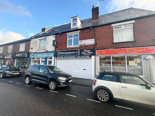 Meadow Head, Sheffield S8, 2 bed flat to rent, £825 pcm | PrimeLocation