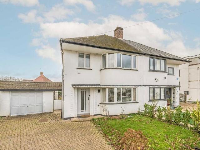 Meadow Hill, New Malden KT3 3 bed semi detached house to rent £2,650 pcm £612 pw