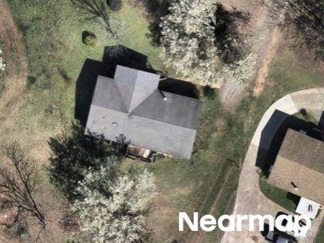 Meadow Hills Dr