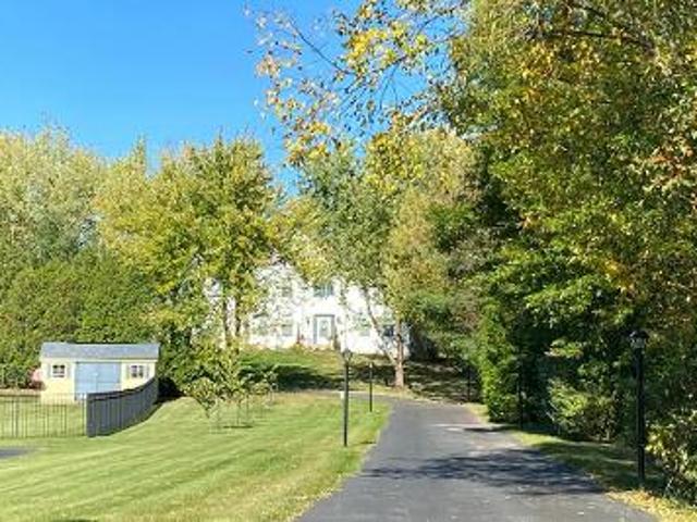 Meadow Ln