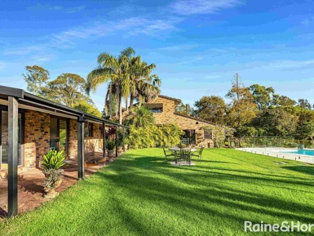 Meadow Lodge Private 2.5 Acre Sanctuary with Established Guest House Income | Minutes to Berry & Shoalhaven Heads