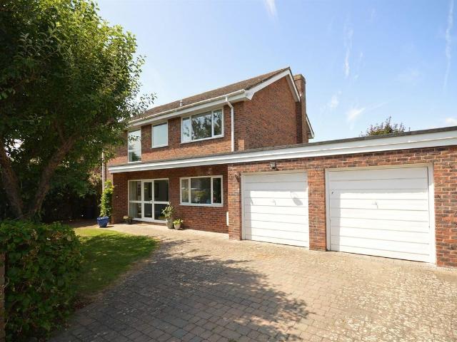 Meadow Lane, West Wittering, Chichester PO20, 4 bed detached house to rent, £2,700 pcm | PrimeLocation