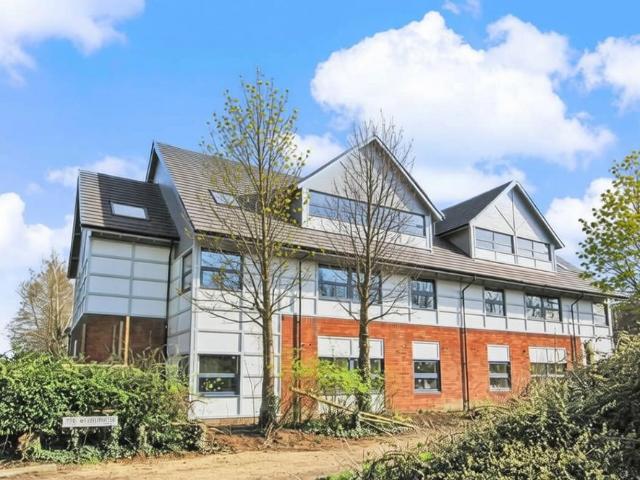 Meadow Lane, Cambs PE27 2 bed apartment to rent £1,095 pcm £253 pw