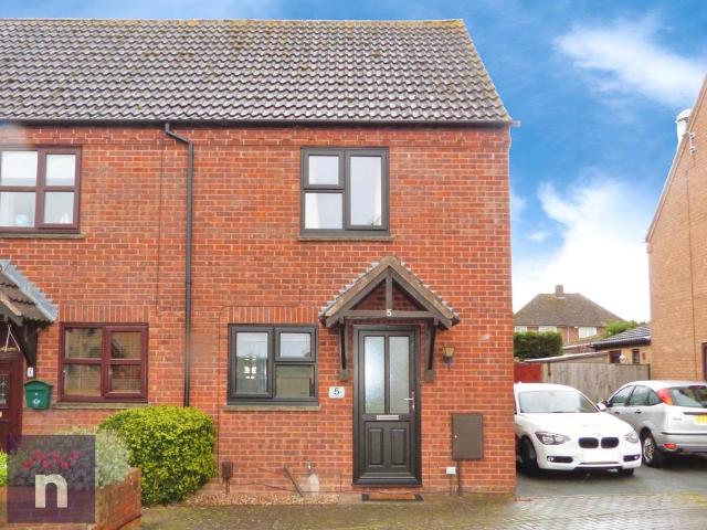 Meadow Lea, Bishops Cleeve, GL52 2 bed semi detached house to rent £1,150 pcm £265 pw