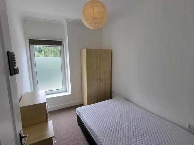 Meadow Street, Pontypridd CF37 1 bed in a house share to rent £360 pcm £83 pw