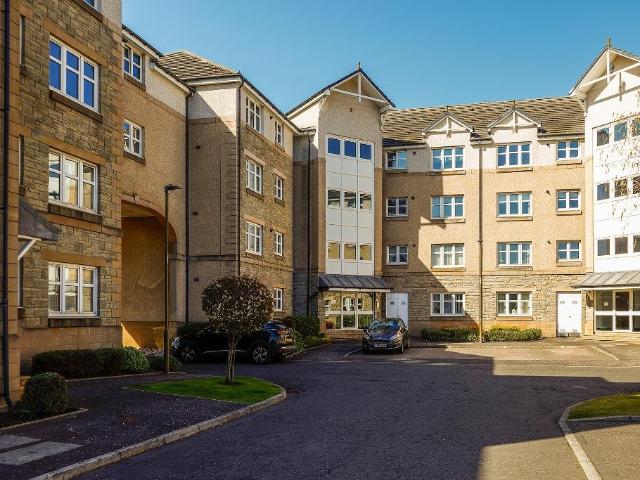Meadow Place Road, Edinburgh EH12 1 bed flat to rent £995 pcm £230 pw