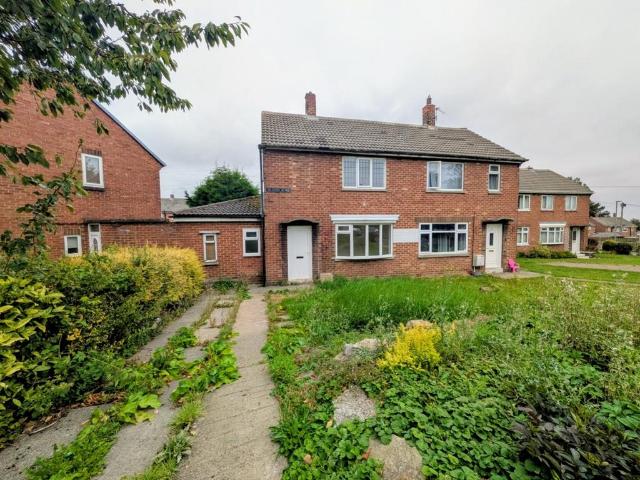 Meadow Road, Trimdon Village 3 bed semi detached house to rent £625 pcm £144 pw