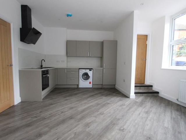 Meadow Road, Kettering NN16, 1 bed flat to rent, £750 pcm | PrimeLocation