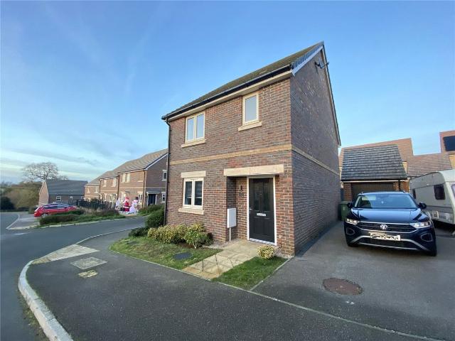 Meadow Way, Wing, Near Leighton Buzzard, Buckinghamshire LU7, 3 bed detached house to rent, £1,800 pcm | PrimeLocation
