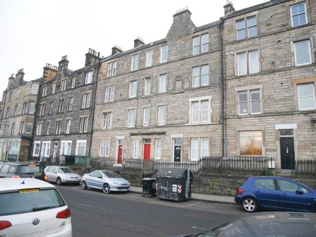 Meadowbank Terrace, Edinburgh EH8, 1 bed flat to rent, £950 pcm | PrimeLocation