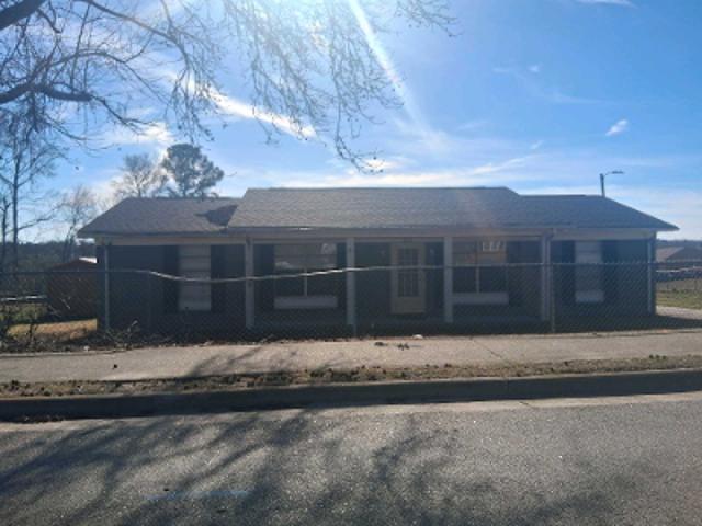 Meadowbrook Dr