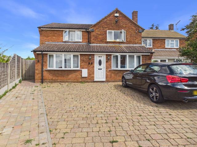 Meadowcroft, Aylesbury HP19, 6 bed semi detached house to rent, £5,000 pcm | PrimeLocation