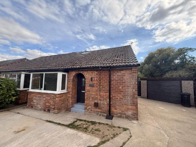 Meadowfields Drive, YORK 4 bed bungalow to rent £2,000 pcm £462 pw