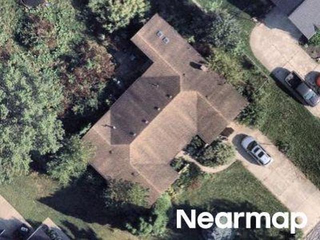 Meadowglen Dr