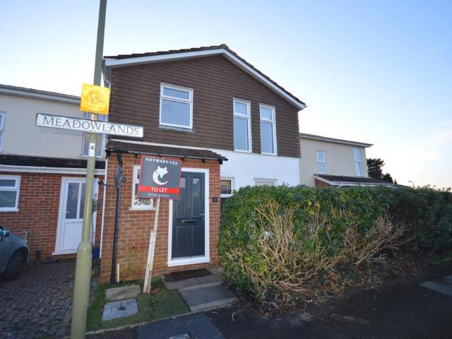 Meadowlands, Lymington, Hampshire, SO41 3 bed terraced house to rent £1,550 pcm £358 pw