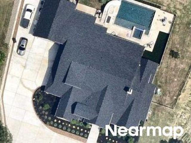 Meadowlake Dr