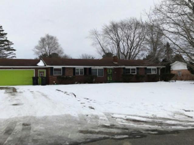 Meadowlark Ln