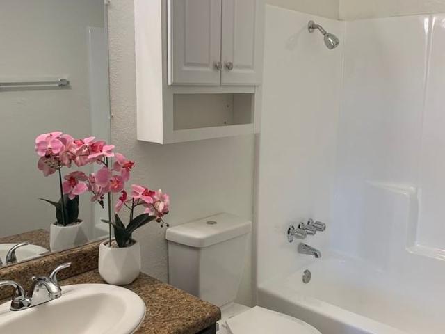 Meadowlark 1 Bedroom Apartment for Rent at 3270 Meadows Ave, Merced, CA 95348