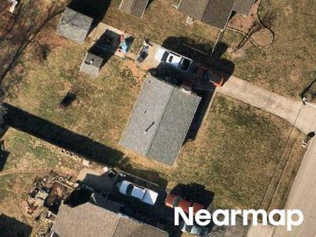 Meadowlawn Dr