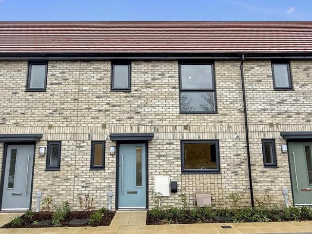 Meadows Reach 3 bed end of terrace house to rent £1,500 pcm £346 pw