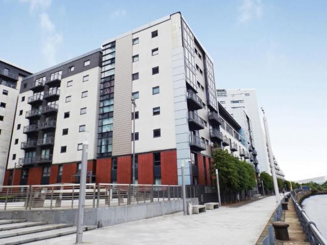 Meadowside Quay Square, Glasgow G11, 1 bed flat to rent, £1,200 pcm | PrimeLocation