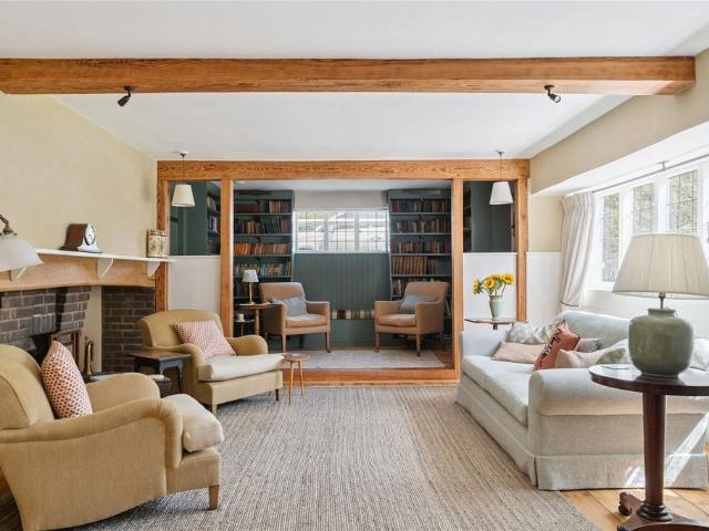 Meadway, London, NW11 3 bed terraced house to rent £7,366 pcm £1,700 pw