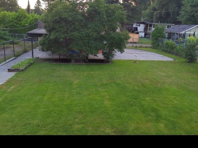 Meagen Seatter Has a House