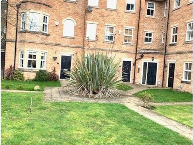 Meanwood, Leeds LS6, 1 bed flat to rent, £860 pcm | PrimeLocation