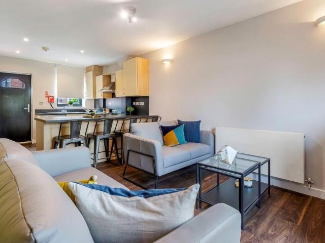 Meanwood Road, Leeds LS6, 4 bed shared accommodation to rent, £2,166 pppm | PrimeLocation