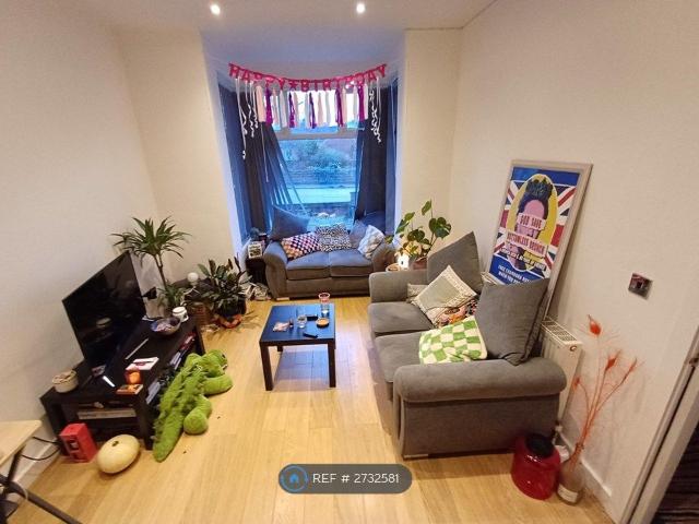 Meanwood Road, Leeds LS6, 3 bed terraced house to rent, £1,250 pcm | PrimeLocation