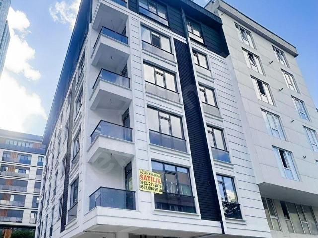 MECİDİYEKÖY ATAKAN SOKAK'DA 4+2 SATILIK DAİRE