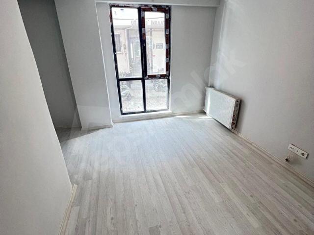 MECİDİYEKÖY DE SIFIR 2+1 AYRI MUTFAKLI 26.000 TL KİRACILI DAİRE