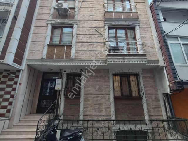 Mecidiyeköy Trump Tower Arkasınsa 2+1 70 M2 Kombili Ferah Temiz Yüksek Giriş Daire