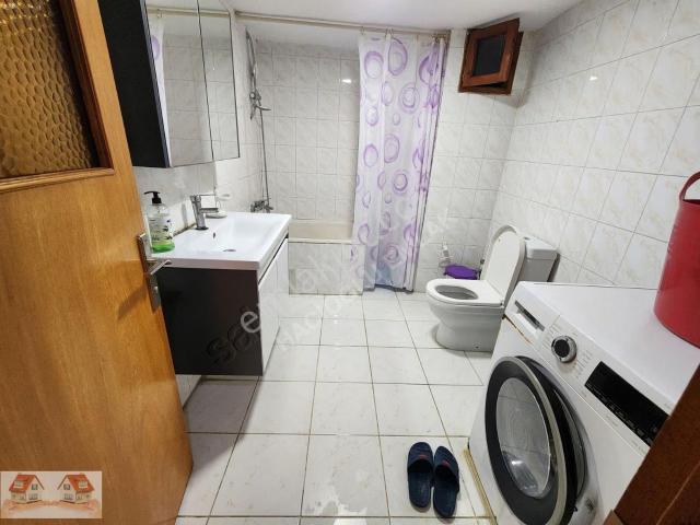 Mecidiyeköy Şahinler Sokak Ta Krediye Uygun Yokuşsuz 2+1 Daire