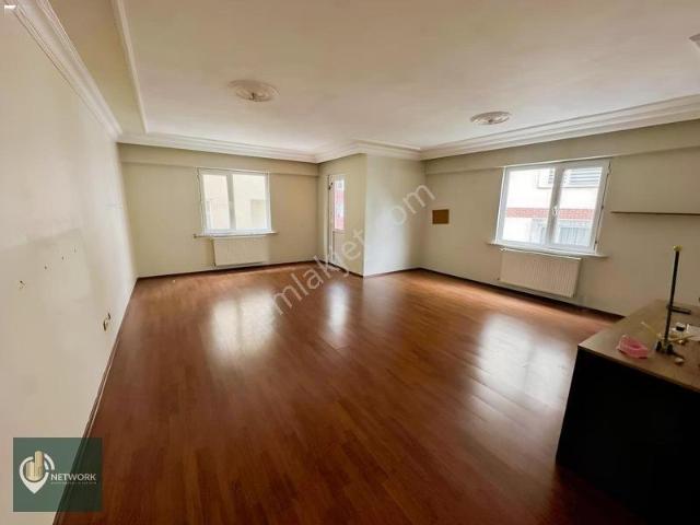 Mecidiyeköy'de Ana Caddeye Yakın, 5 Dk Metro, 3+1 Kiralık Daire