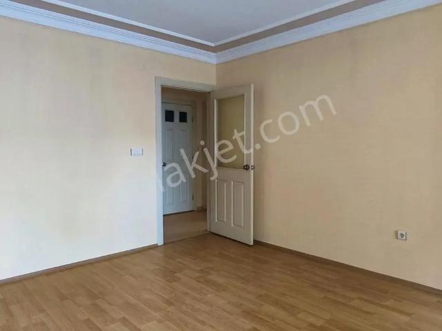 Mecidiyeköy'de Satılık 3+1 Dubleks Daire Asansörlü Otoparklı