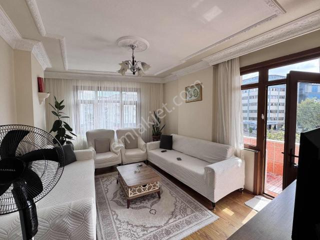 Meclis Mah. Atatürk Caddesin'de Çift Balkonlu Kiralık 3+1 Daire