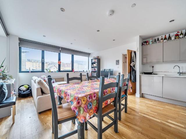 Medway Street, Maidstone ME14, 2 bed flat to rent, £1,200 pcm | PrimeLocation