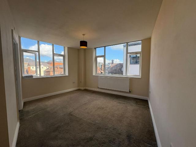 Medway Street, Idenden House Medway Street ME14, 1 bed flat to rent, £1,025 pcm | PrimeLocation